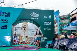 BIB: 150, 100
                            <button type="button" onclick="openModal(24869499)" class="btn btn-primary btn-sm float-right btn-popup" data-toggle="modal" data-target=".modal-high-quality">
                        <i class="fas fa-shopping-cart"></i> Add to Cart
                    </button>
                                            <button type="button" onclick="isThisMe(24869499, true)" class="btn btn-success btn-sm float-right btn-popup btn-isme hidden" data-toggle="tooltip" data-placement="bottom" title="นี่คือรูปของคุณใช่ไหม คลิกที่นี่เพื่อเอาเข้าอัลบั้ม">
                        <i class="fas fa-plus"></i> Add to album
                    </button>
                    <button type="button" onclick="isThisMe(24869499, false)" class="btn btn-warning btn-sm float-right btn-popup btn-isnotme hidden">
                        <i class="fas fa-ban"></i> Remove from album
                    </button>